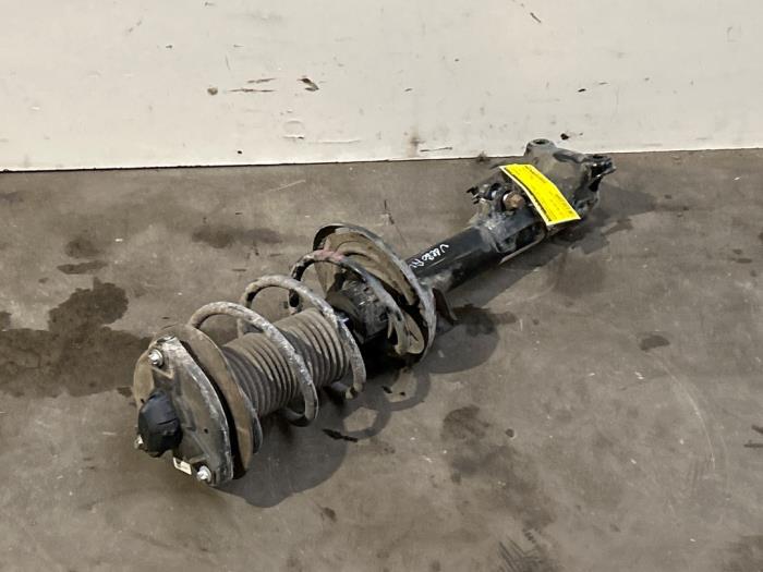 Amortyzator wstrzasów prawy przód Mercedes C-Klasse