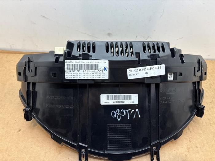 Tacho - Kombiinstrument KM Mercedes C-Klasse