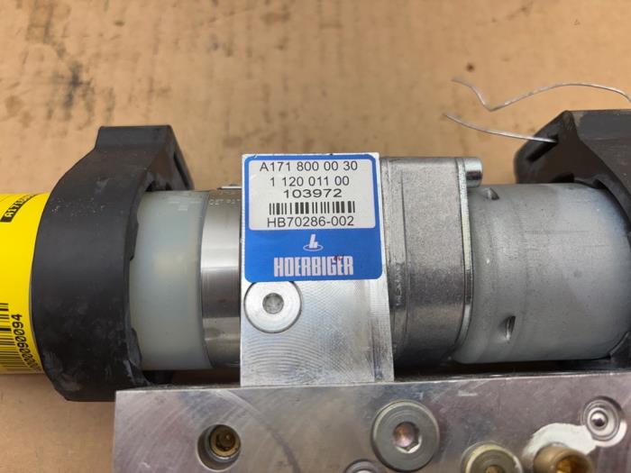 Pompe hydraulique Mercedes SLK