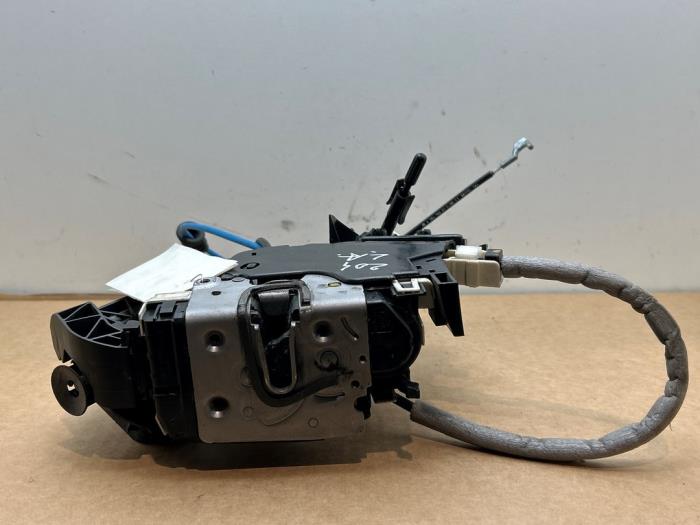 Rear door lock mechanism 4-door, left Mercedes C-Klasse