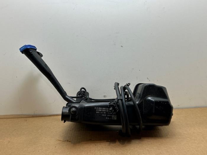 Scheibensprühertank vorne Mercedes GLC-Klasse