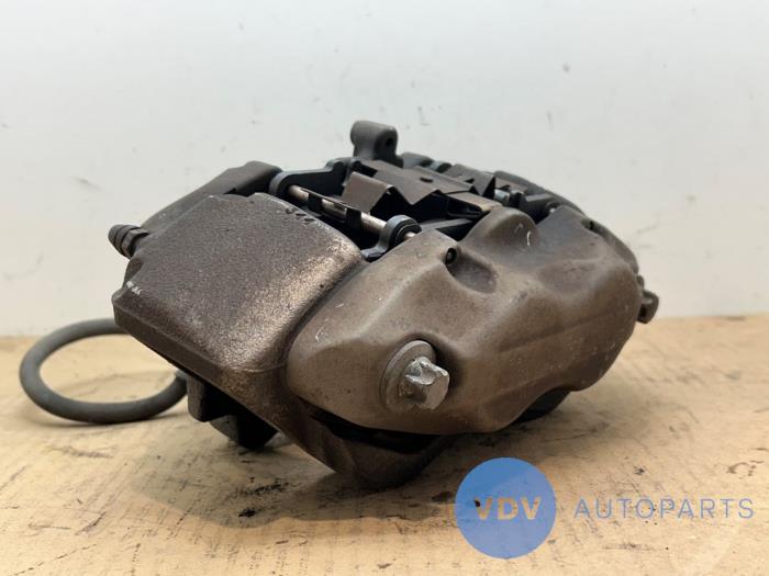 Zacisk hamulcowy lewy przód Mercedes CLS-Klasse