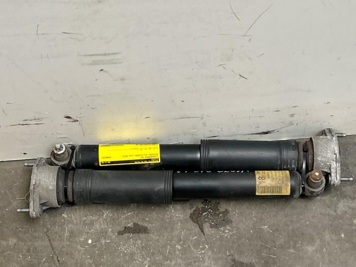 Stoßdämpferset Mercedes CLS-Klasse