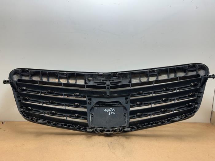 Rejilla Mercedes E-Klasse