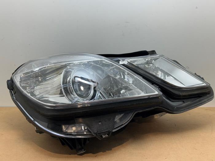 Headlight, right Mercedes E-Klasse