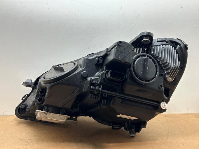 Headlight, right Mercedes E-Klasse