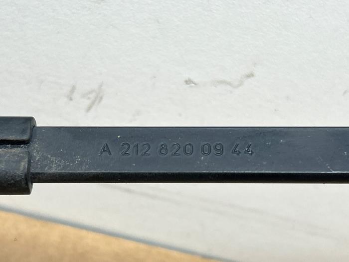 Scheibenwischerarm vorne Mercedes E-Klasse