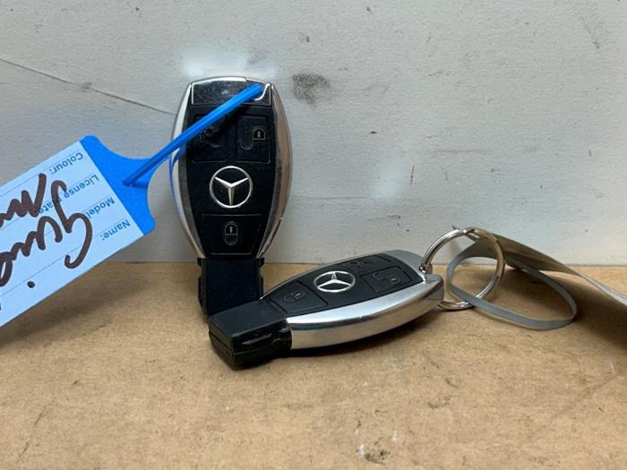 Serrure de contact + ordinateur Mercedes E-Klasse