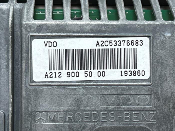 Affichage navigation Mercedes E-Klasse