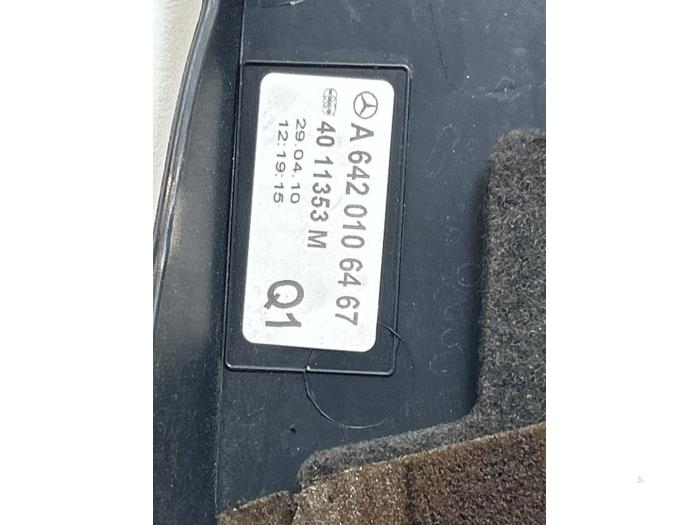 Afdekplaat motor Mercedes E-Klasse