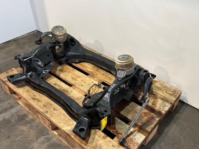 Rama pomocnicza Mercedes E-Klasse