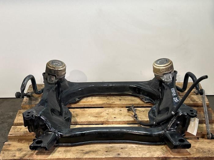 Rama pomocnicza Mercedes E-Klasse