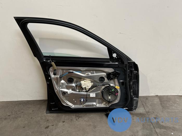 Door 4-door, front left Mercedes E-Klasse