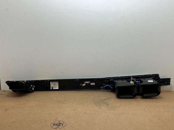 Dashboard decoration strip Mercedes E-Klasse