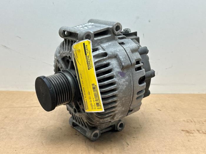 Pradnica Mercedes E-Klasse