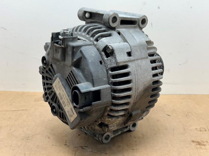 Dynamo Mercedes E-Klasse