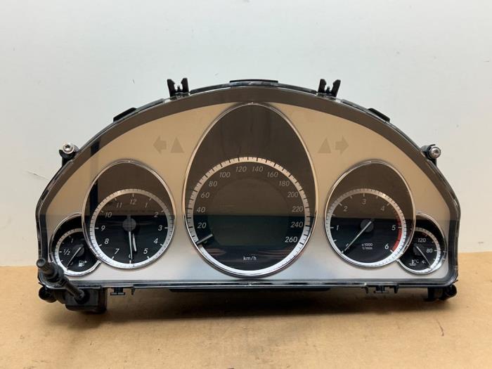 Licznik kilometrów KM Mercedes E-Klasse