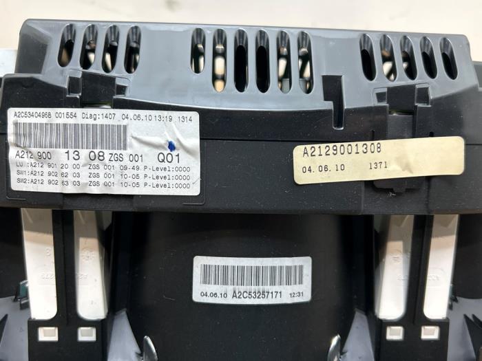 Tacho - Kombiinstrument KM Mercedes E-Klasse