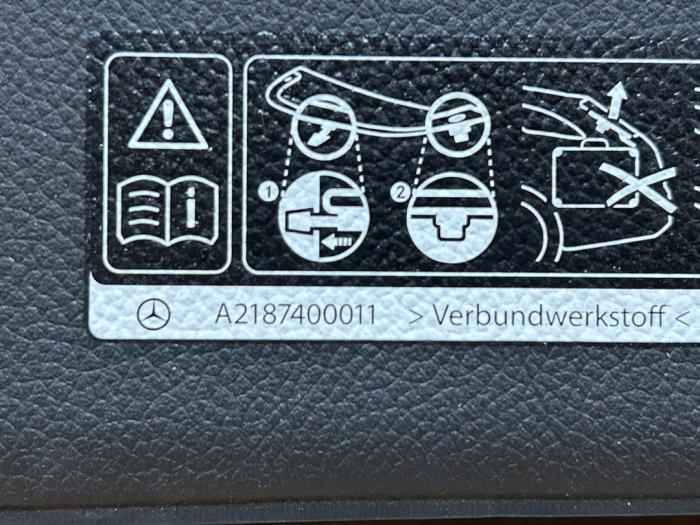 Plage arrière Mercedes CLS-Klasse