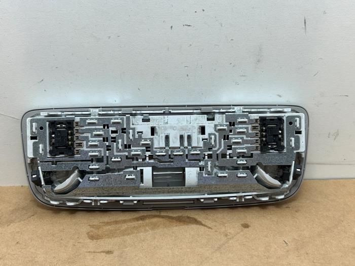 Oswietlenie wewnetrzne tyl Mercedes CLS-Klasse