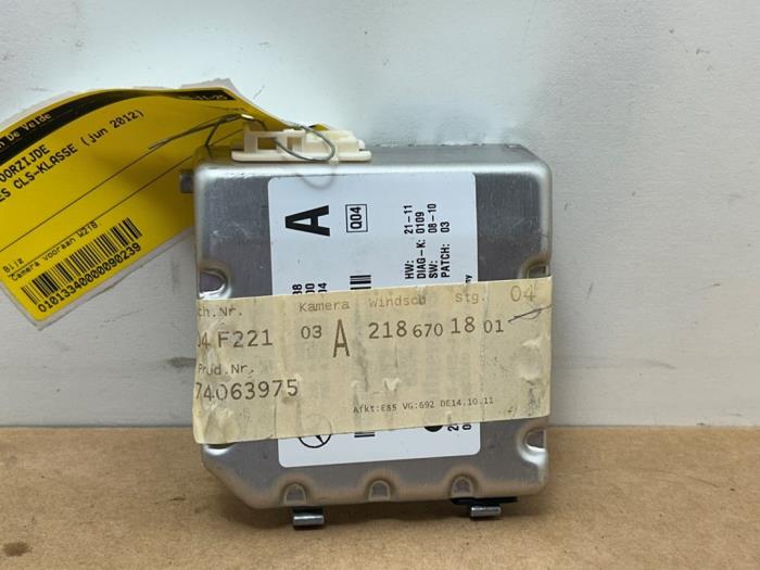 Kamera przednia Mercedes CLS-Klasse