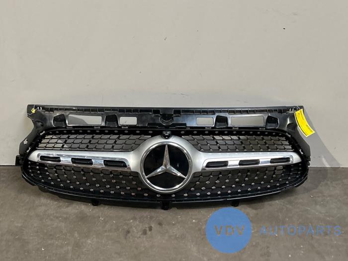 Grille Mercedes GLA