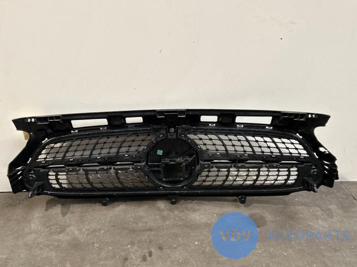 Grille Mercedes GLA