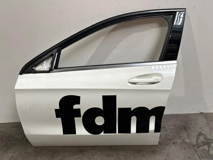 Drzwi lewe przednie wersja 4-drzwiowa Mercedes A-Klasse