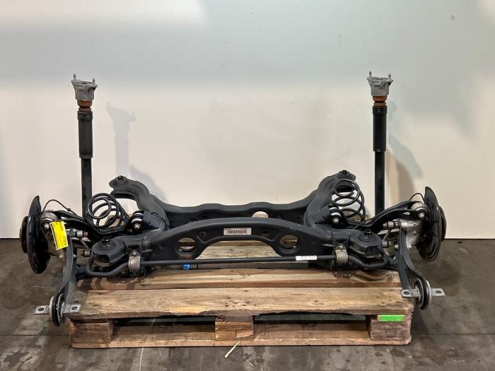 Os tylna napedu na tylne kola Mercedes A-Klasse