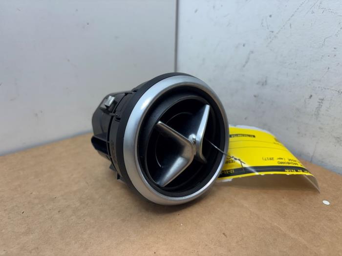 Kratka wentylacyjna deski rozdzielczej Mercedes A-Klasse