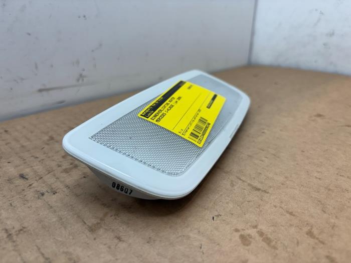 Oswietlenie wewnetrzne tyl Mercedes C-Klasse