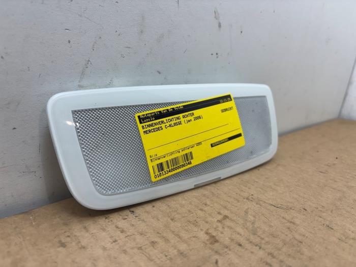 Oswietlenie wewnetrzne tyl Mercedes C-Klasse