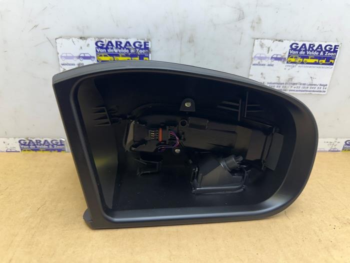 Mirror housing, right Mercedes E-Klasse