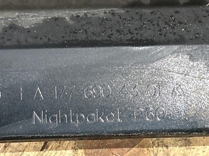 Dorpel links Mercedes A-Klasse