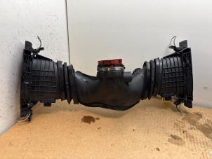 Gebruikte Luchtmassameter Mercedes E Estate (S212) E-300 CDI V6 24V BlueEfficiency 4-Matic Prijs € 242,00 Inclusief btw aangeboden door Autoparts Van De Velde