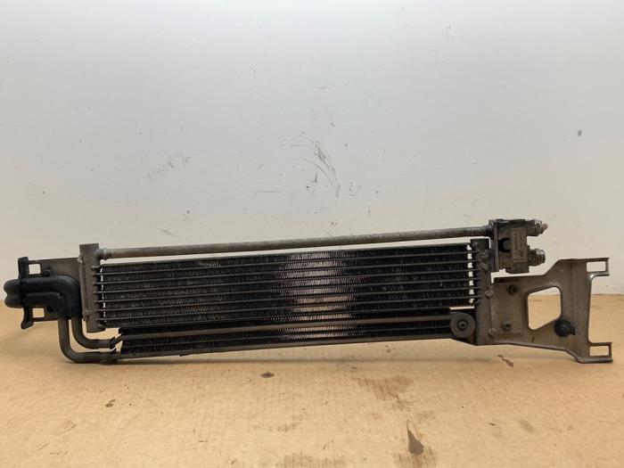 Chlodnica oleju Mercedes E-Klasse