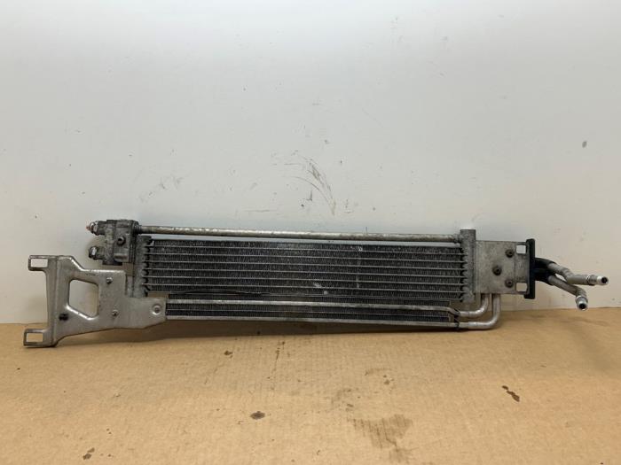 Chlodnica oleju Mercedes E-Klasse