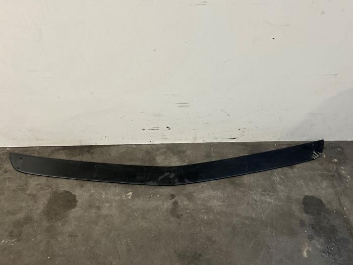 Spoiler na przedni zderzak Mercedes 190E/D