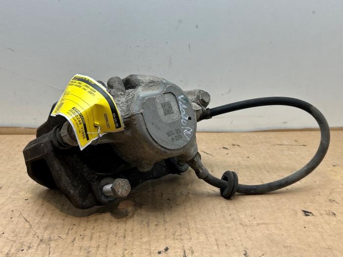 Remklauw (Tang) links-voor Mercedes C-Klasse