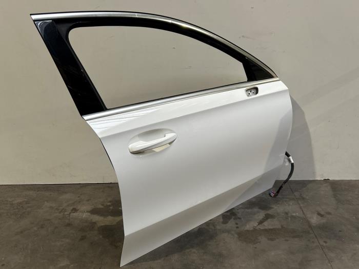 Tür 4-türig rechts vorne Mercedes A-Klasse