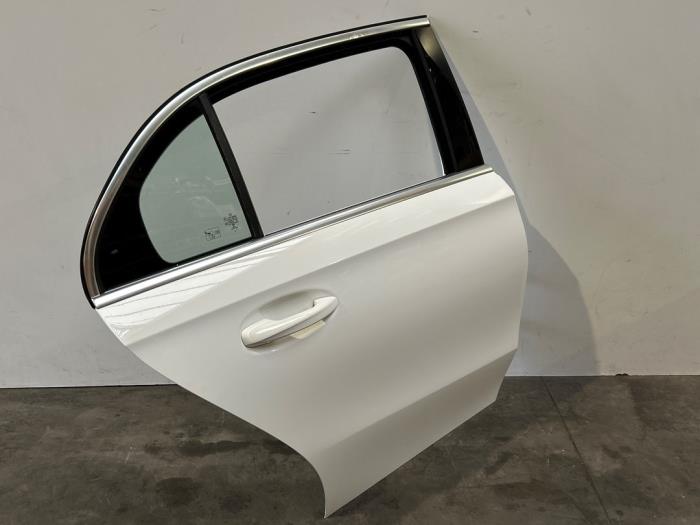 Puerta de 4 puertas derecha detrás Mercedes A-Klasse