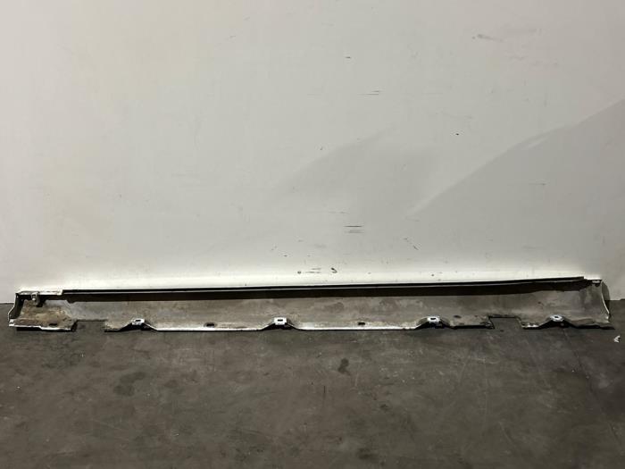 Próg prawy Mercedes A-Klasse