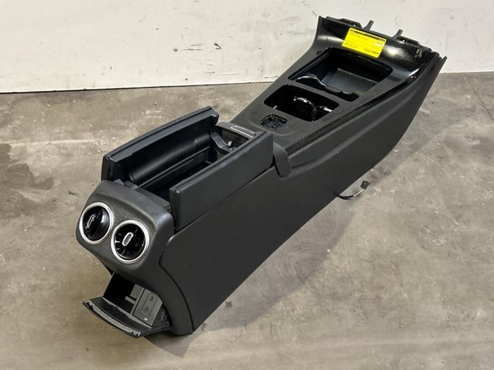 Mittelkonsole Mercedes A-Klasse