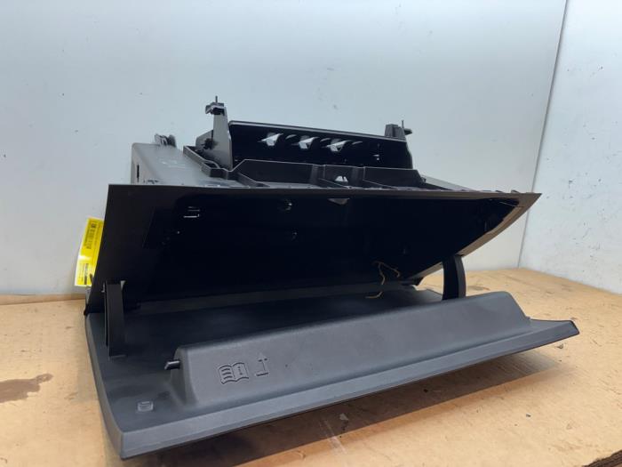 Handschuhfach Mercedes A-Klasse