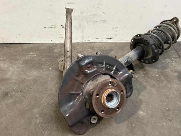 Knuckle, front right Mercedes A-Klasse