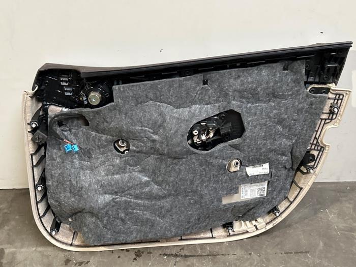 Revêtement portière 4portes avant gauche Mercedes C-Klasse