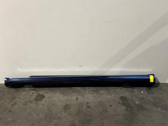 Próg lewy Mercedes C-Klasse