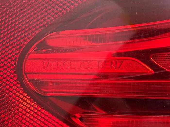 Feu arrière gauche Mercedes C-Klasse