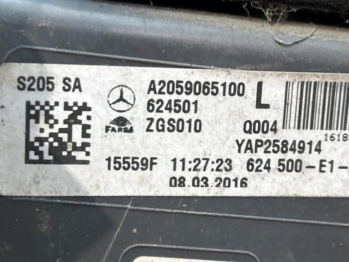 Feu arrière gauche Mercedes C-Klasse