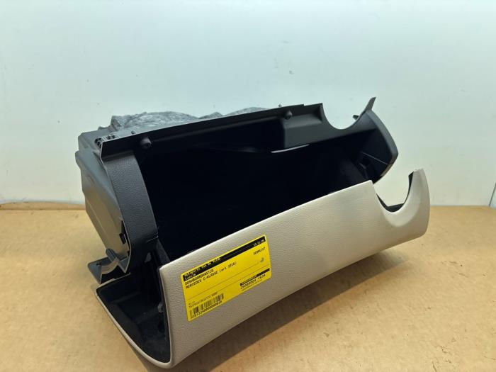 Glovebox Mercedes C-Klasse